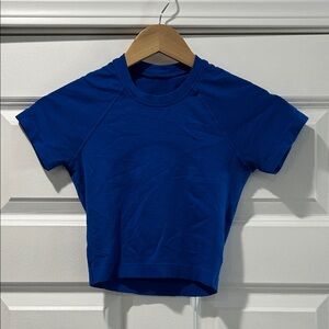 lululemon athletica Blue Crop Top